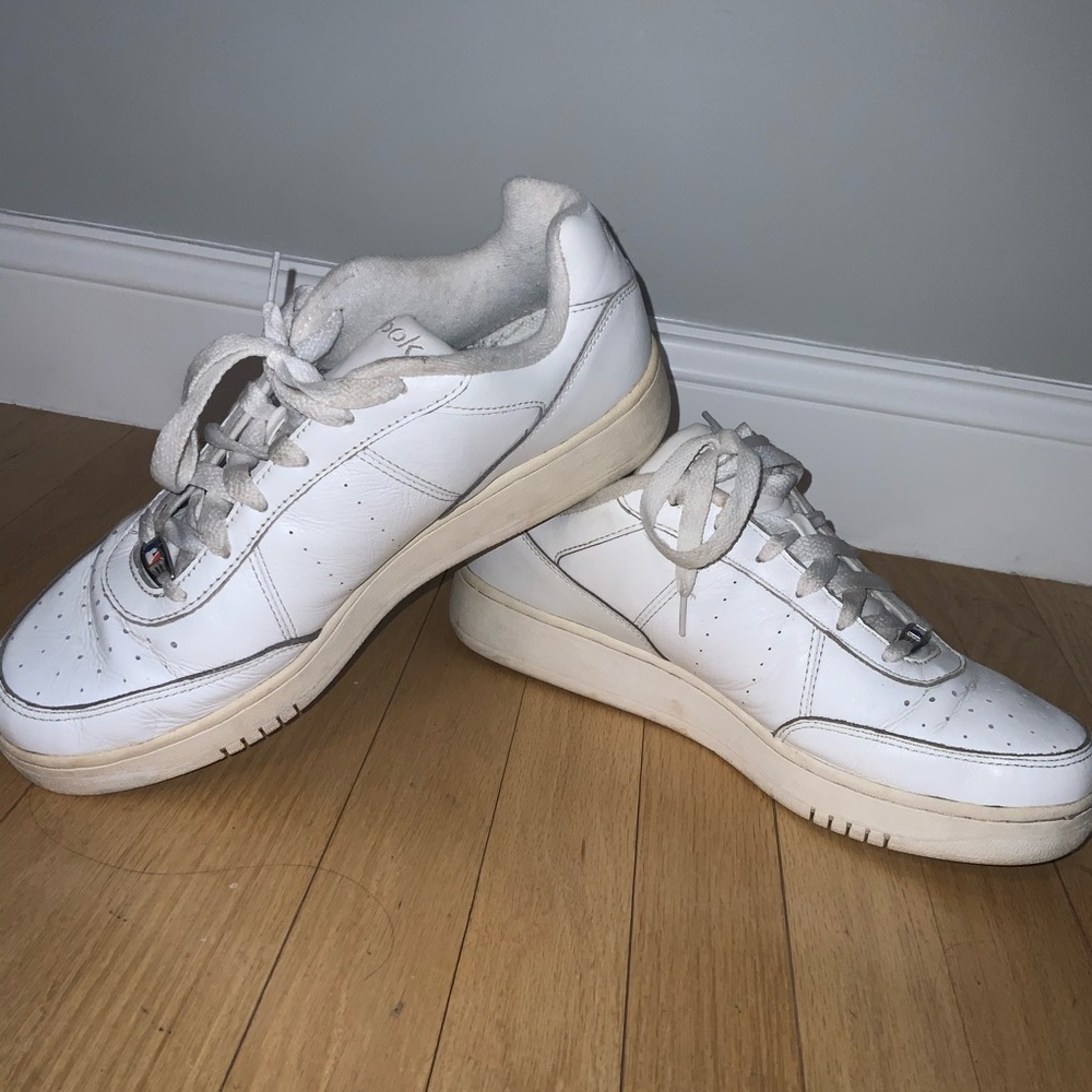 Reebok Boston Red Sox edition sneakers - Picture 2 of 4